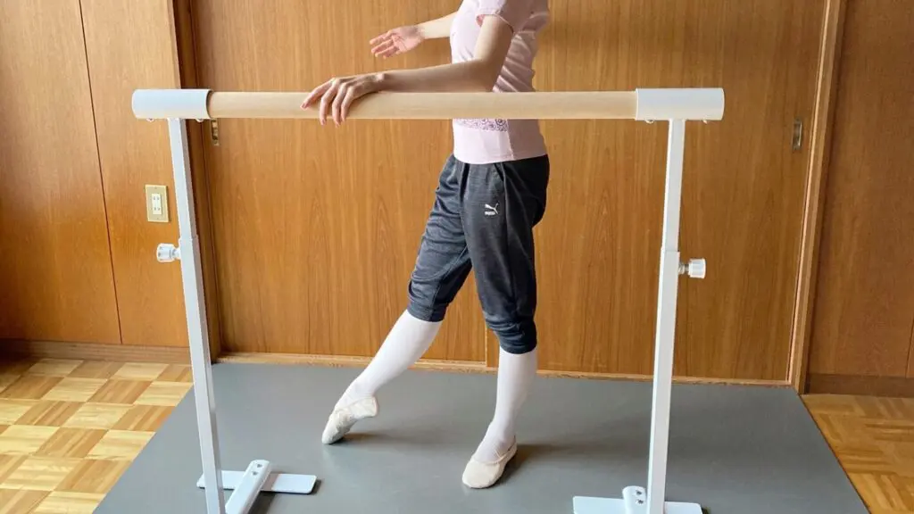 バレエレッスンスタンド】自宅レッスンをより快適にしてくれるレッスン